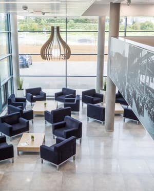 thumbnail: Lobby sitting area