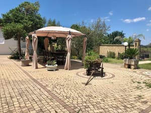 thumbnail: Courtyard