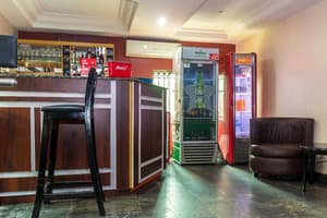 thumbnail: Bar (on property)