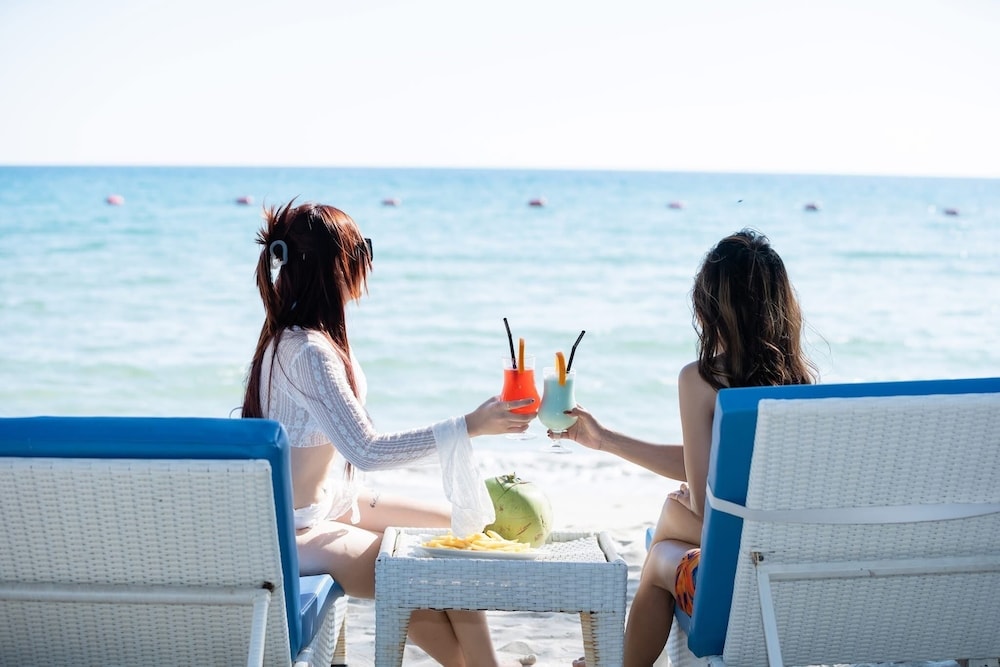 Beach/ocean view