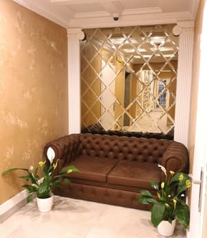 thumbnail: Lobby sitting area