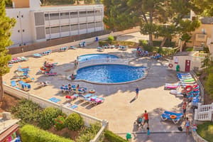 thumbnail: Outdoor pool
