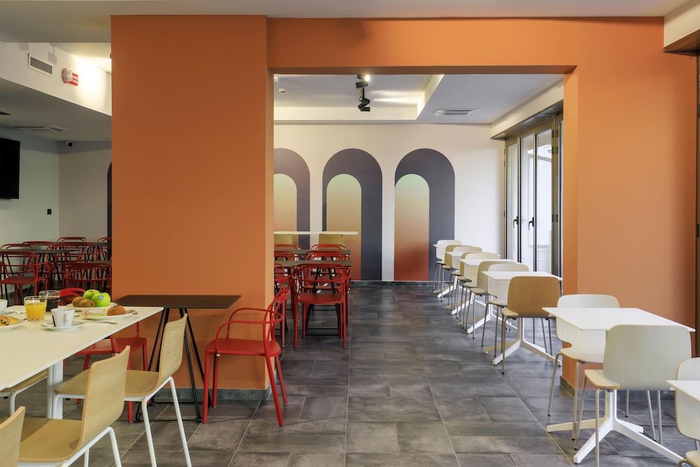 Restaurant-cafeteria