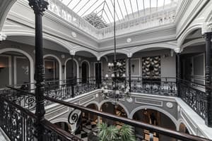 thumbnail: Interior entrance