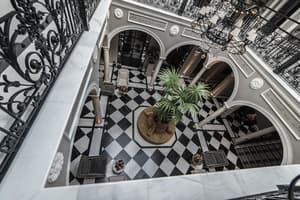 thumbnail: Interior entrance