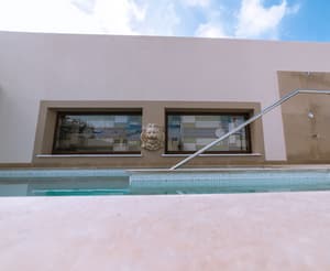 thumbnail: Pool