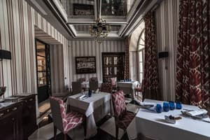 thumbnail: Breakfast area