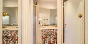 thumbnail: Bathroom sink