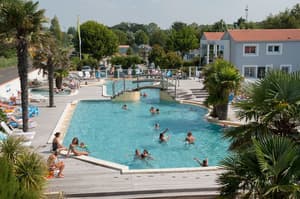 thumbnail: Outdoor pool