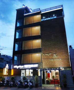 thumbnail: Front of property - evening/night