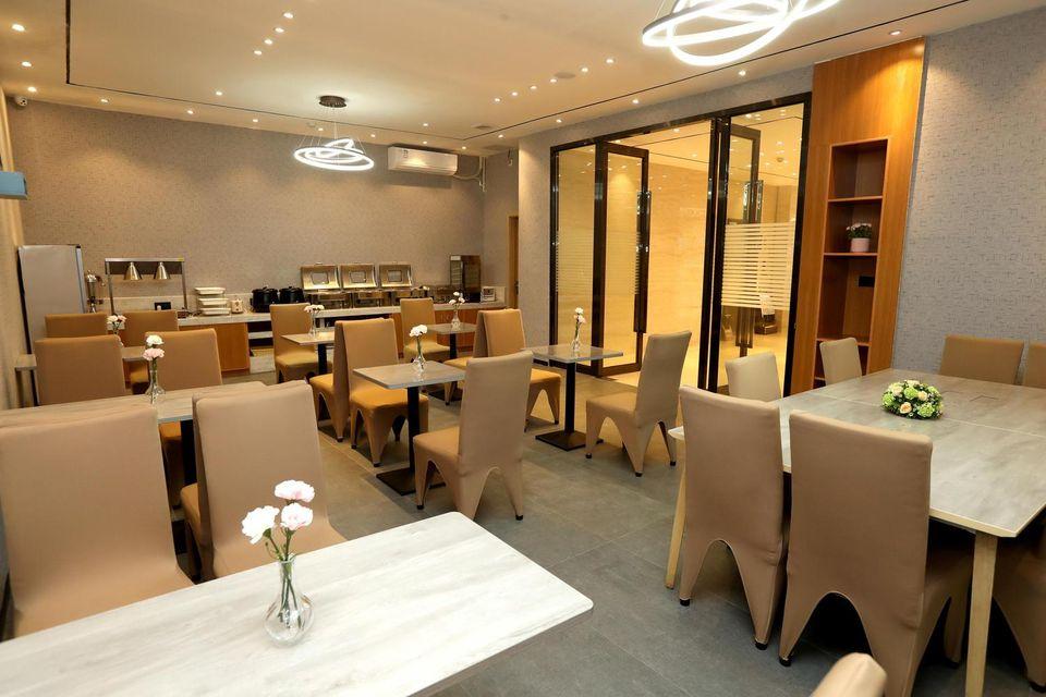 Restaurant-cafeteria