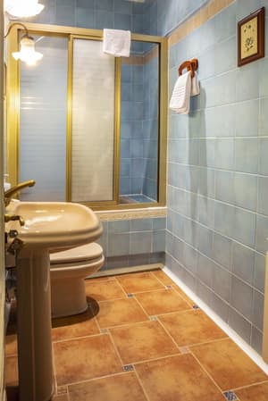 thumbnail: Bathroom