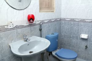 thumbnail: Bathroom
