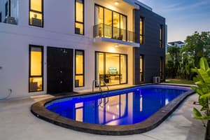thumbnail: Private pool