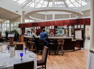 thumbnail: Bar (on property)