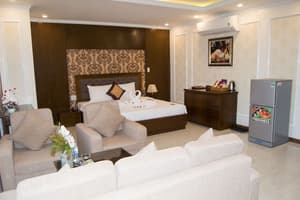 thumbnail: Lounge