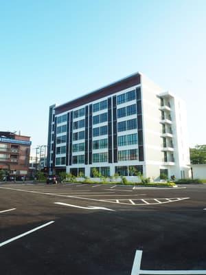thumbnail: Exterior