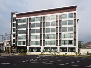 thumbnail: Exterior