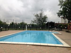 thumbnail: Outdoor pool