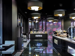 thumbnail: Restaurant