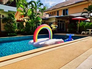 thumbnail: Outdoor pool