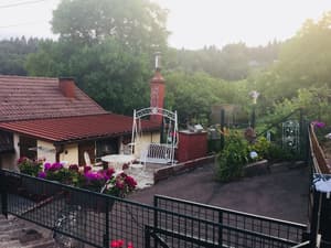 thumbnail: Courtyard