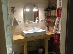 thumbnail: Bathroom sink