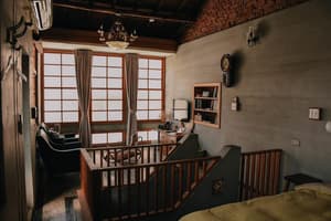 thumbnail: Interior