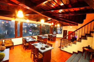 thumbnail: Restaurant