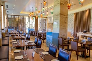 thumbnail: Restaurant