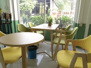 thumbnail: Restaurant