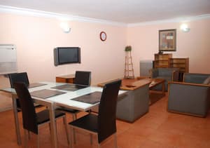thumbnail: In-room dining