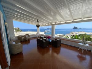 thumbnail: Balcony