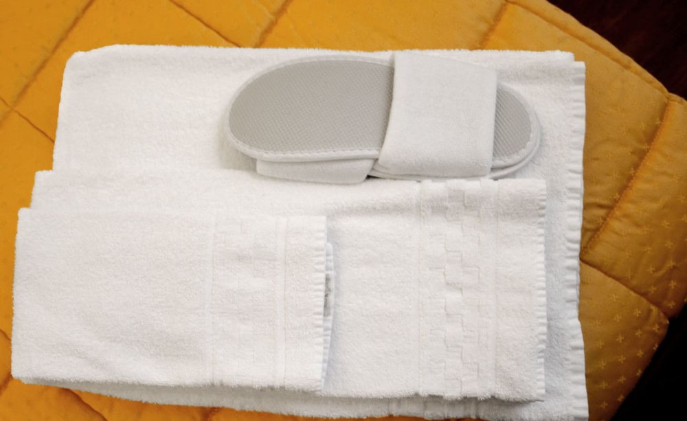 Bathroom amenities