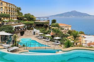 thumbnail: Outdoor pool