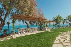 thumbnail: Terrace