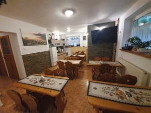thumbnail: Restaurant
