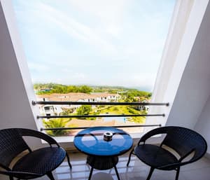 thumbnail: Balcony view