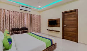 thumbnail: Room
