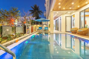 thumbnail: Outdoor pool