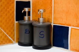 thumbnail: Bathroom amenities