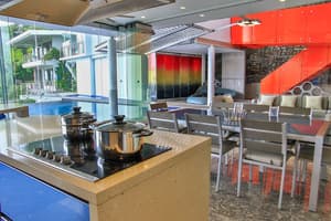 thumbnail: In-room dining