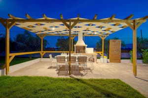 thumbnail: BBQ/picnic area