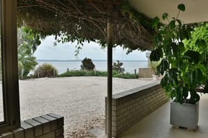 thumbnail: Exterior