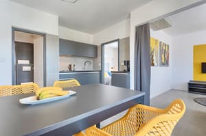 thumbnail: In-room dining