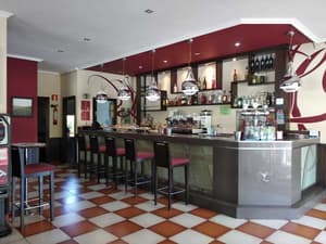 thumbnail: Bar (on property)
