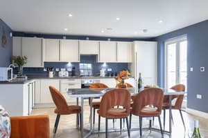 thumbnail: Dining room