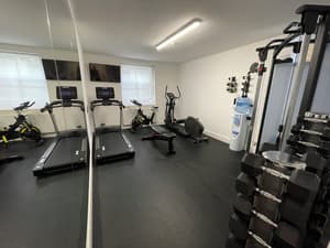 thumbnail: Gym