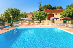 thumbnail: Outdoor pool