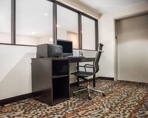 thumbnail: Business center